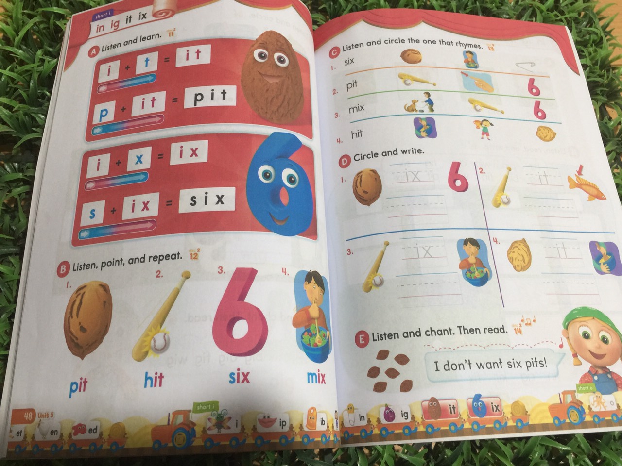 Oxford Phonics World 2 Student Book + File nghe đi kèm