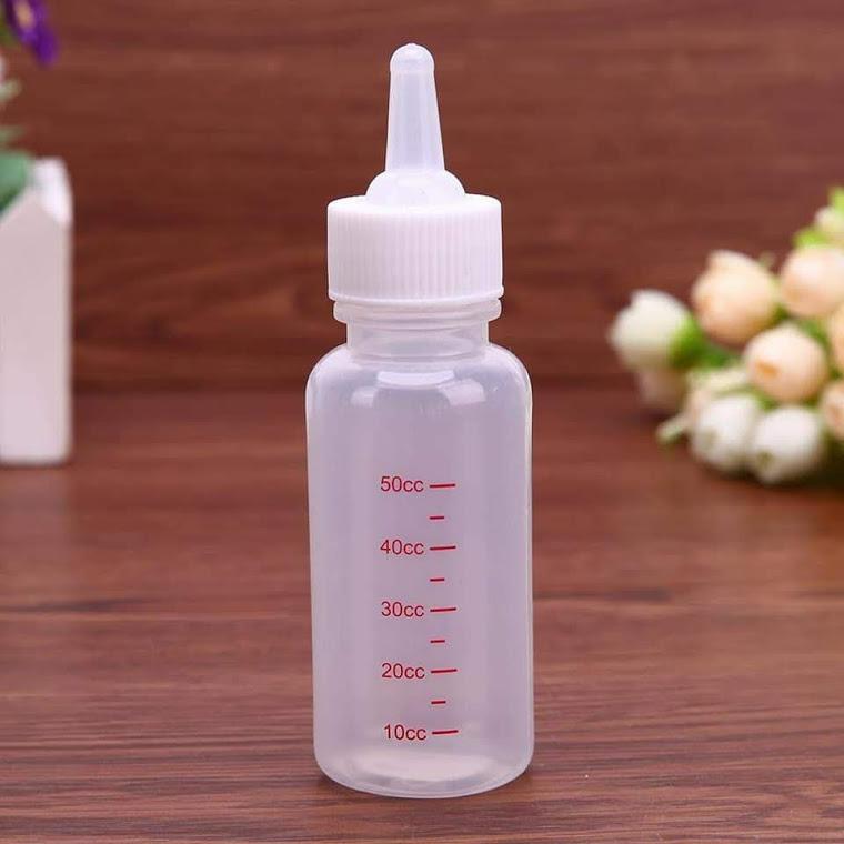 Bình đựng sữa cho chó mèo con