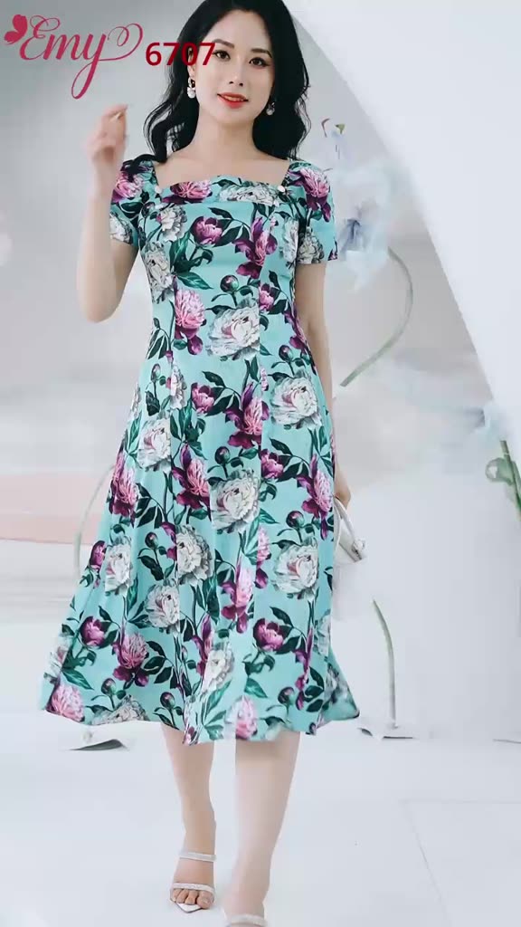 Đầm EMY EM6707 Xoè Cổ Vuông Cách Điệu
