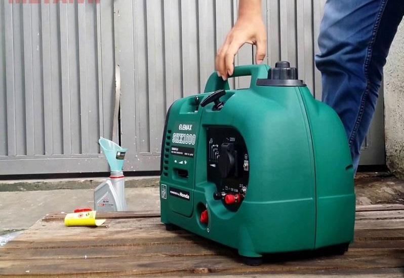 Máy Phát Điện Mini Chạy Xăng 1KVA Elemax SHX1000