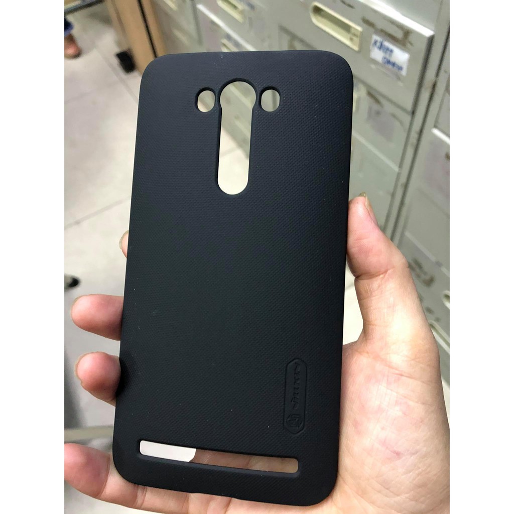 Ốp lưng asus zenfone 2 laser 5.5 ze550kl hiệu nillkin nhựa sần