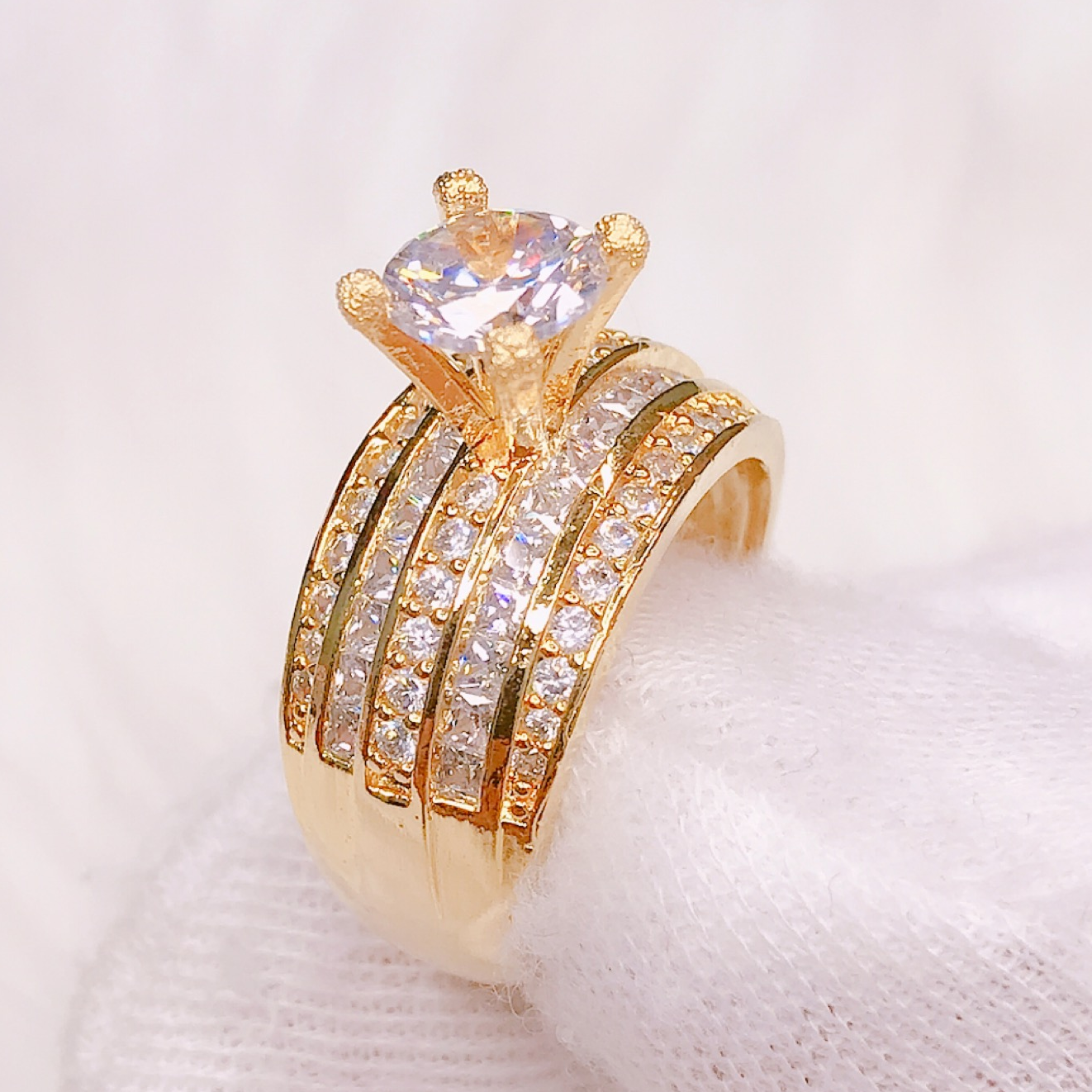 [RẺ VÔ ĐỊCH] Nhẫn nữ thời trang, nhẫn mạ vàng thật cao cấp bản lớn dát xoàn tấm pha lê sáng lấp lánh lung linh đính đá hột cao sang 33R