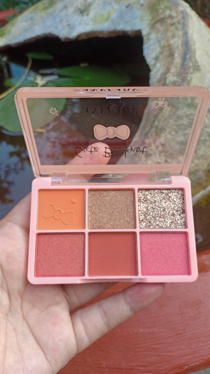 Phấn mắt Anylady Cute 6 ô