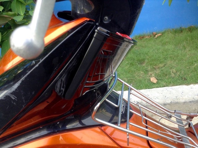 Hộc đựng đồ Air Blade 125 AB 125 đời 2013-2015 (Rổ bên hông nhựa)-Đen