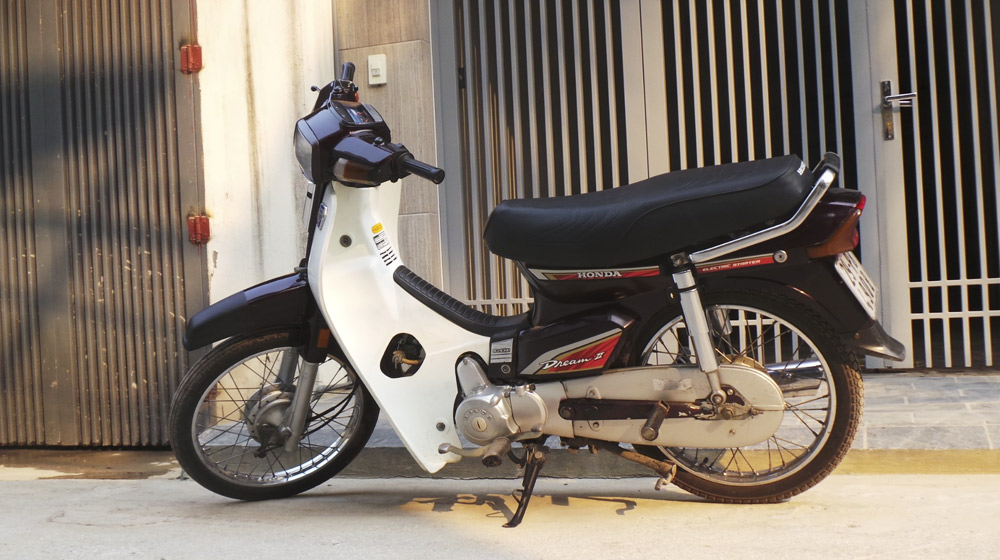 Nắp đuôi cá xe Dream - Mang cá lắp xe Dream - 8859.