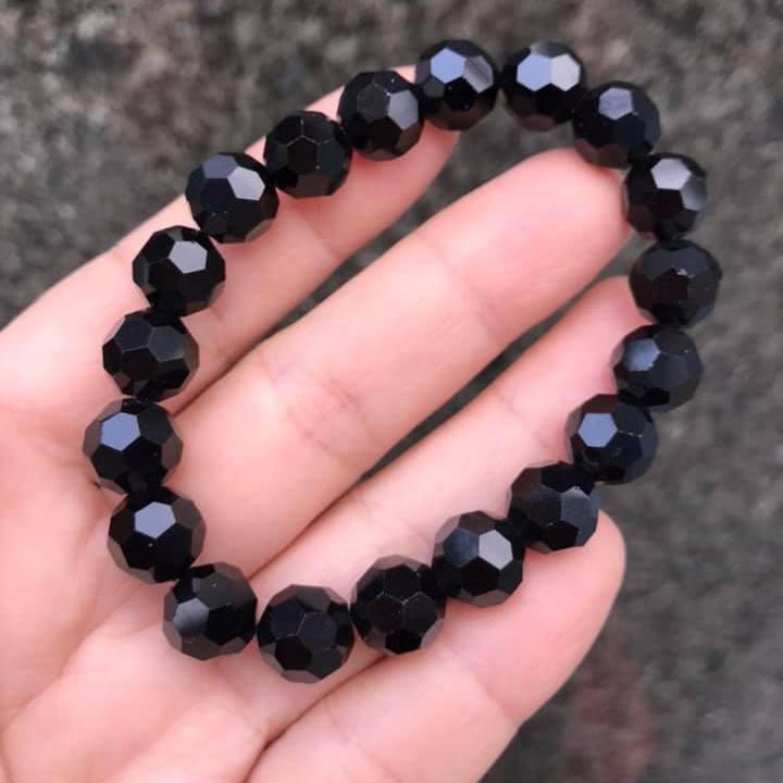 [HCM]VÒNG TAY PHA LÊ ĐEN MÀI GIÁC HẠT 10LY