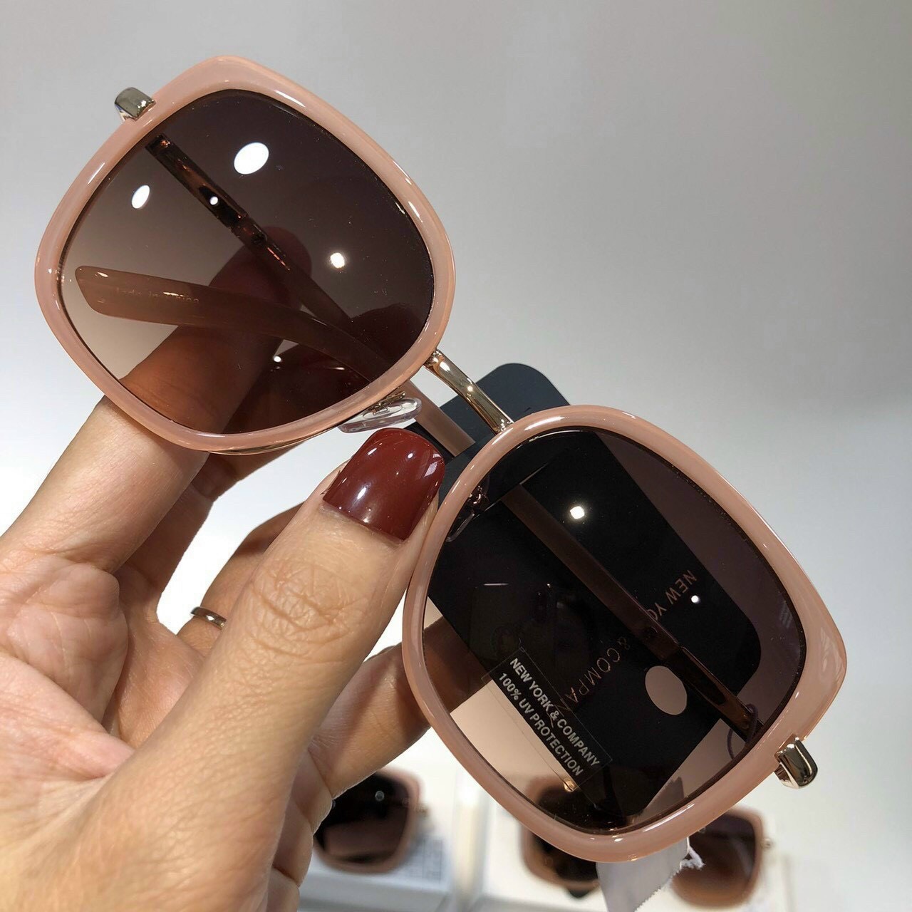 [HCM]KÍNH THỜI TRANG NEW YORK & COMPANY (NEW YORK & COMPANY SUNGLASSES)