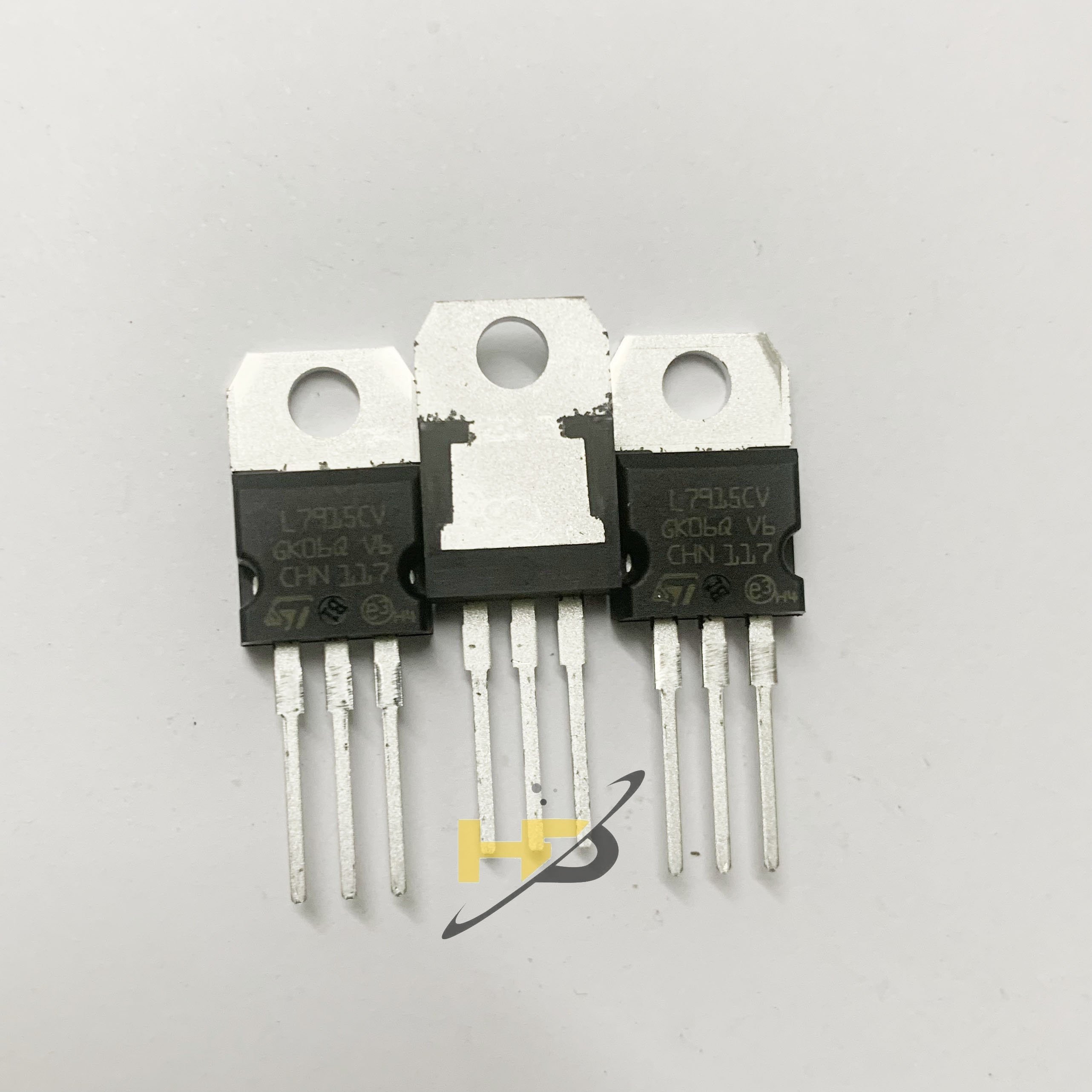 Ic ổn áp 7915 -15v, ic nguồn l7915cv chính hãng st mới