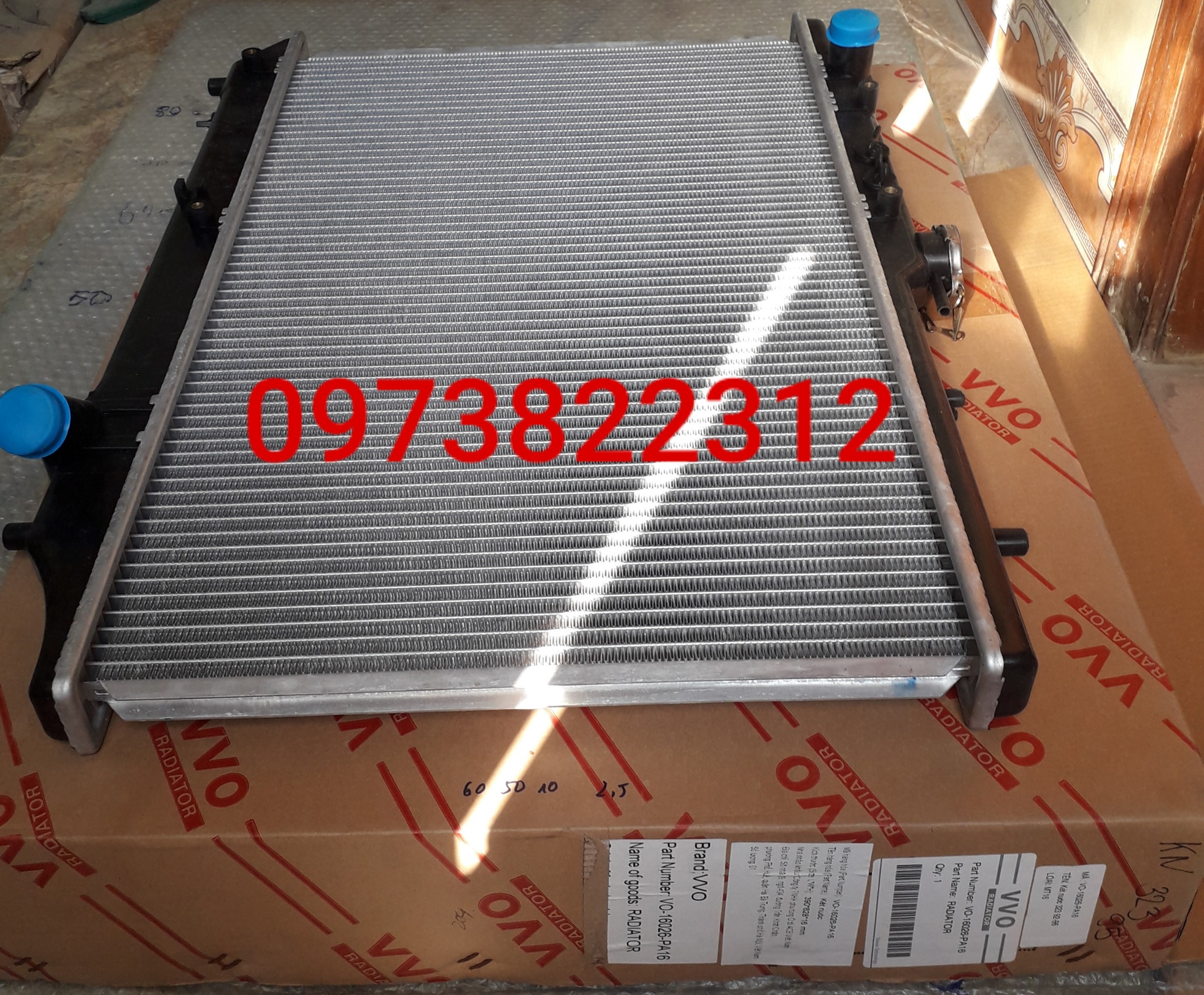 Két nước Mazda 323 95 ( Giá 1 Chiếc )