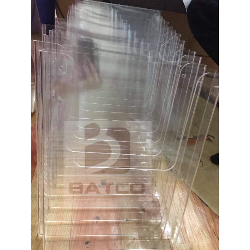 Bộ 3 Kệ mica treo tường khổ A4