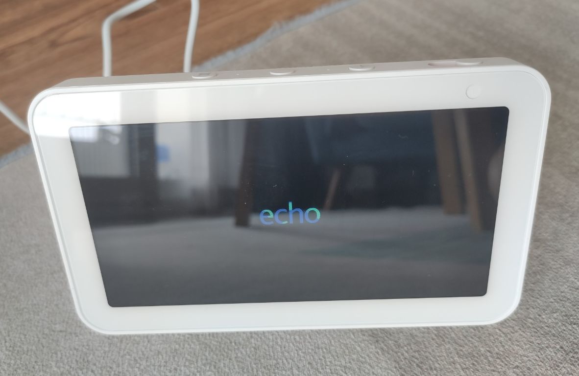 Màn hình thông minh Amazon Alexa Echo Show 5 Gen 1, tích hợp trợ lý ảo