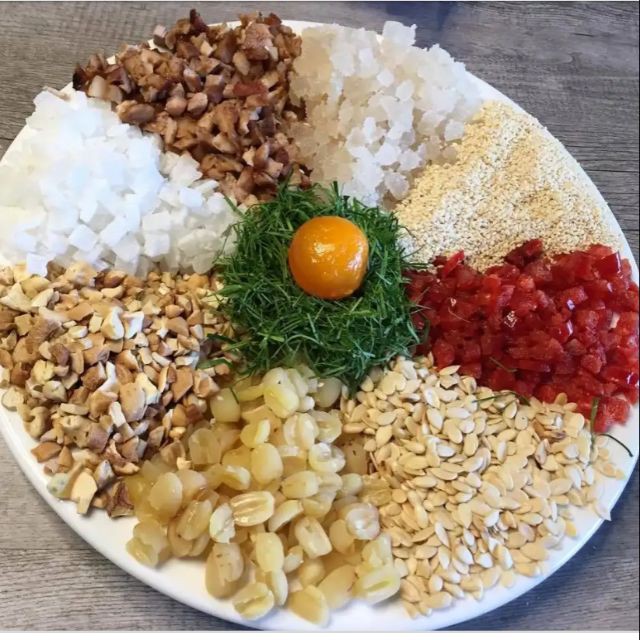 Mứt hạt sen Huế đặc biệt Chia-100g