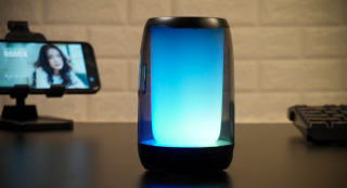 Loa Bluetooth JBL Pulse 4 mini - Công Suất Lớn - Công Nghệ Âm Thanh, Đèn LED 360 Độ - Âm Bass Mạnh - Chơi Nhạc 5H - Chống Nước IPX7 - Kết nối Bluetooth 4.2 - Tương Thích Điện Thoại, Máy Tính. BH 12 THÁNG thumbnail