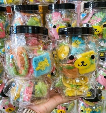 Bánh kẹo hũ con gấu đủ loại
