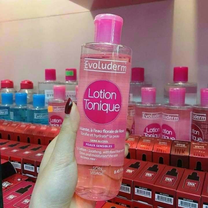 NƯỚC HOA HỒNG EVOLUDERM