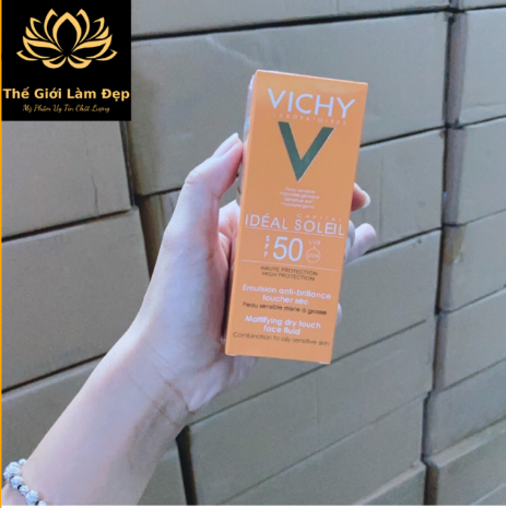 Kem Dưỡng ẩm Chống Nắng Vichy