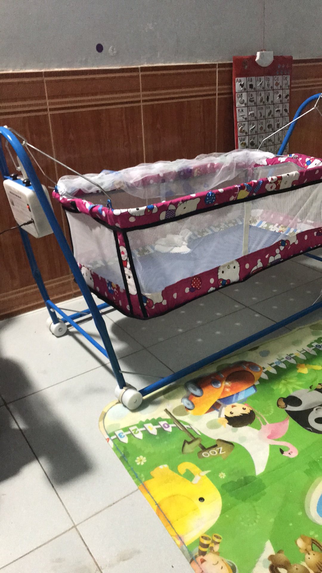 Nôi 2 trong 1 cho bé (sp có khung +màn +nôi+võng chưa có máy đưa )