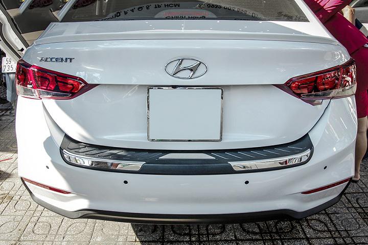 CHỐNG TRẦY CỐP NHỰA CAO CẤP ACCENT 2018 - 2020
