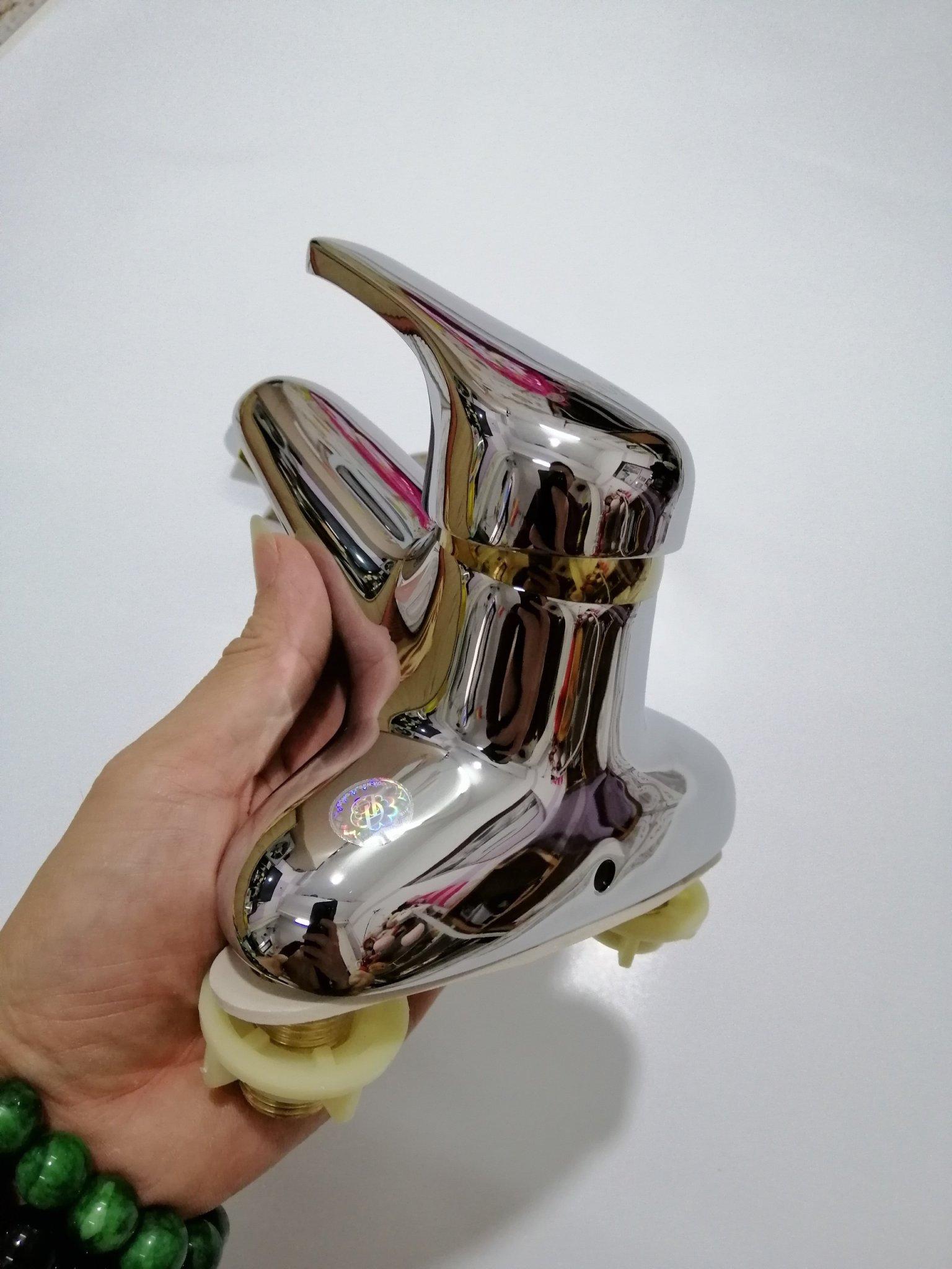 Bộ sen tắm nóng lạnh cao cấp Joden