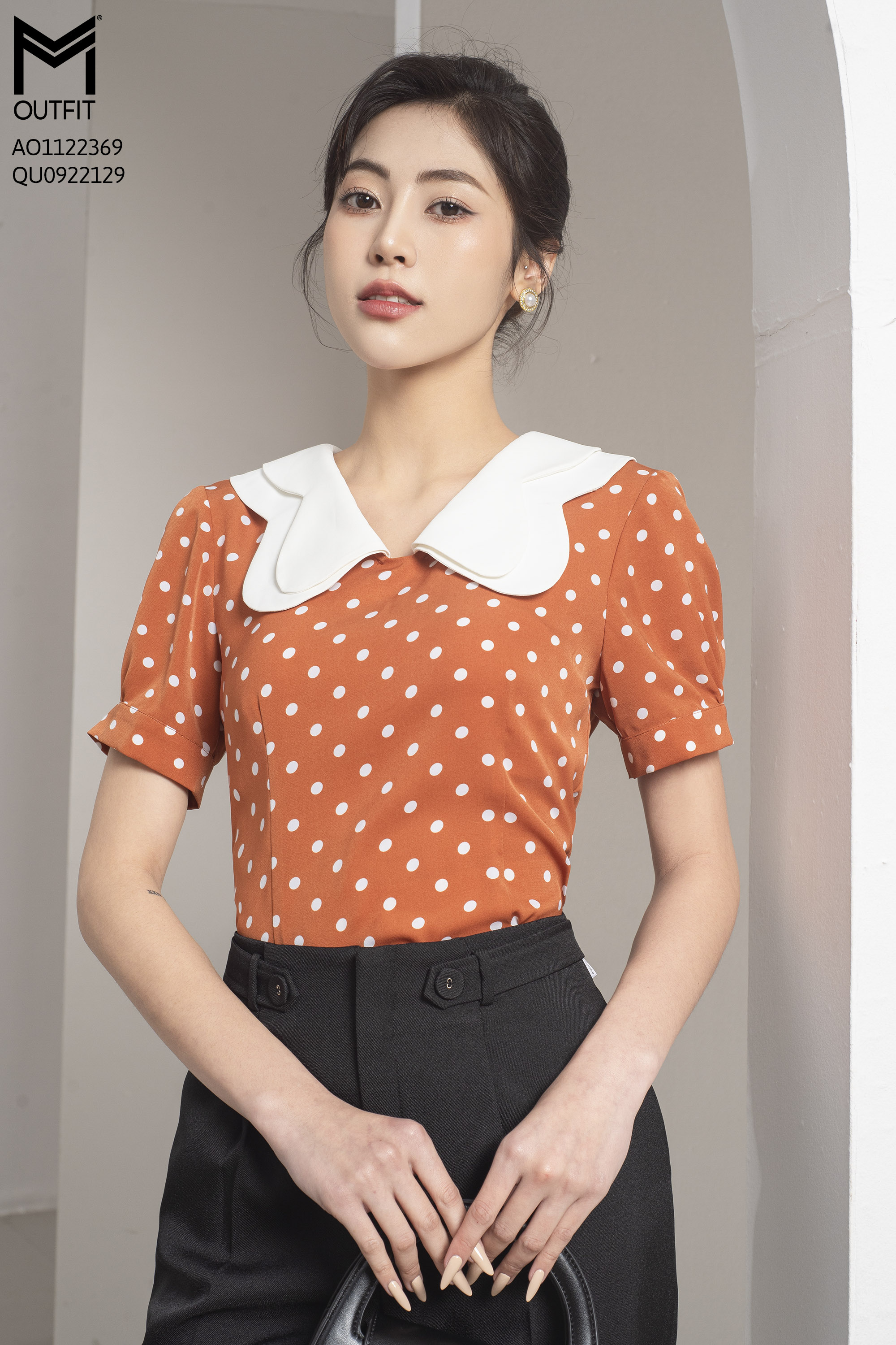 Áo sơ mi tay cộc, hai lá cổ bèo - Mmoutfit