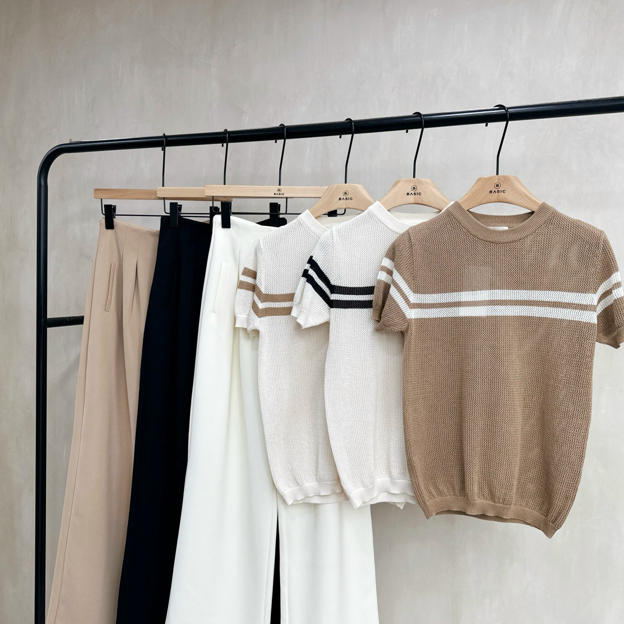 Áo len tay ngắn sọc BASIC ASPEN TOP