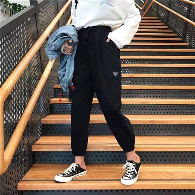 [HCM]Quần Kaki Túi Hộp Logo Cá Tính (Đen và Be)