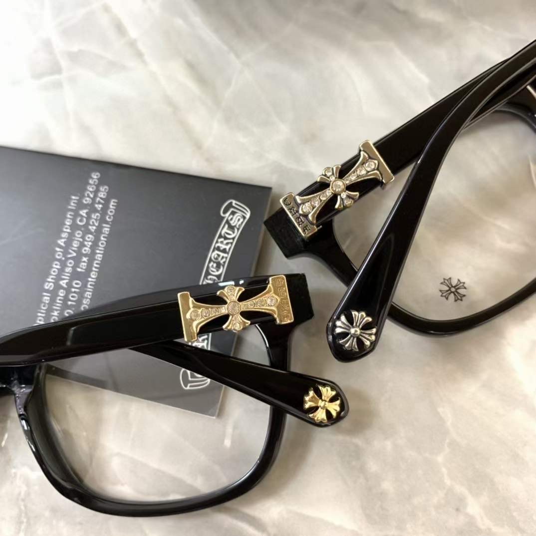 Kính mắt Chrome hearts cox ucker diamond SILVER925
