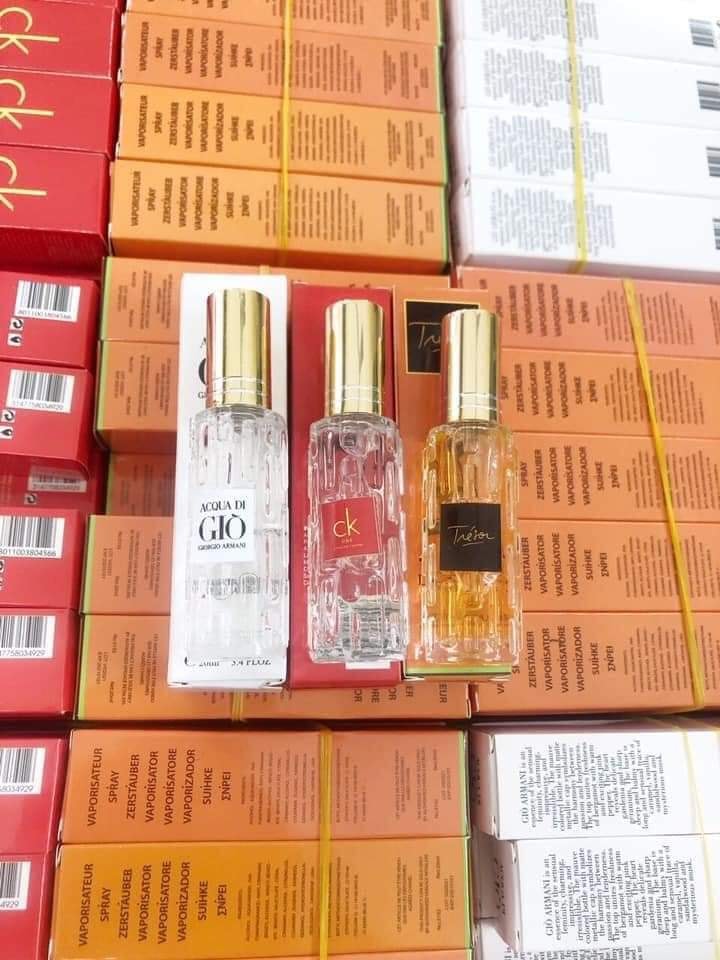 Nước hoa chiết mini 20ml dạng xịt có mùi riêng cho nam và nữ dễ lựa chọn