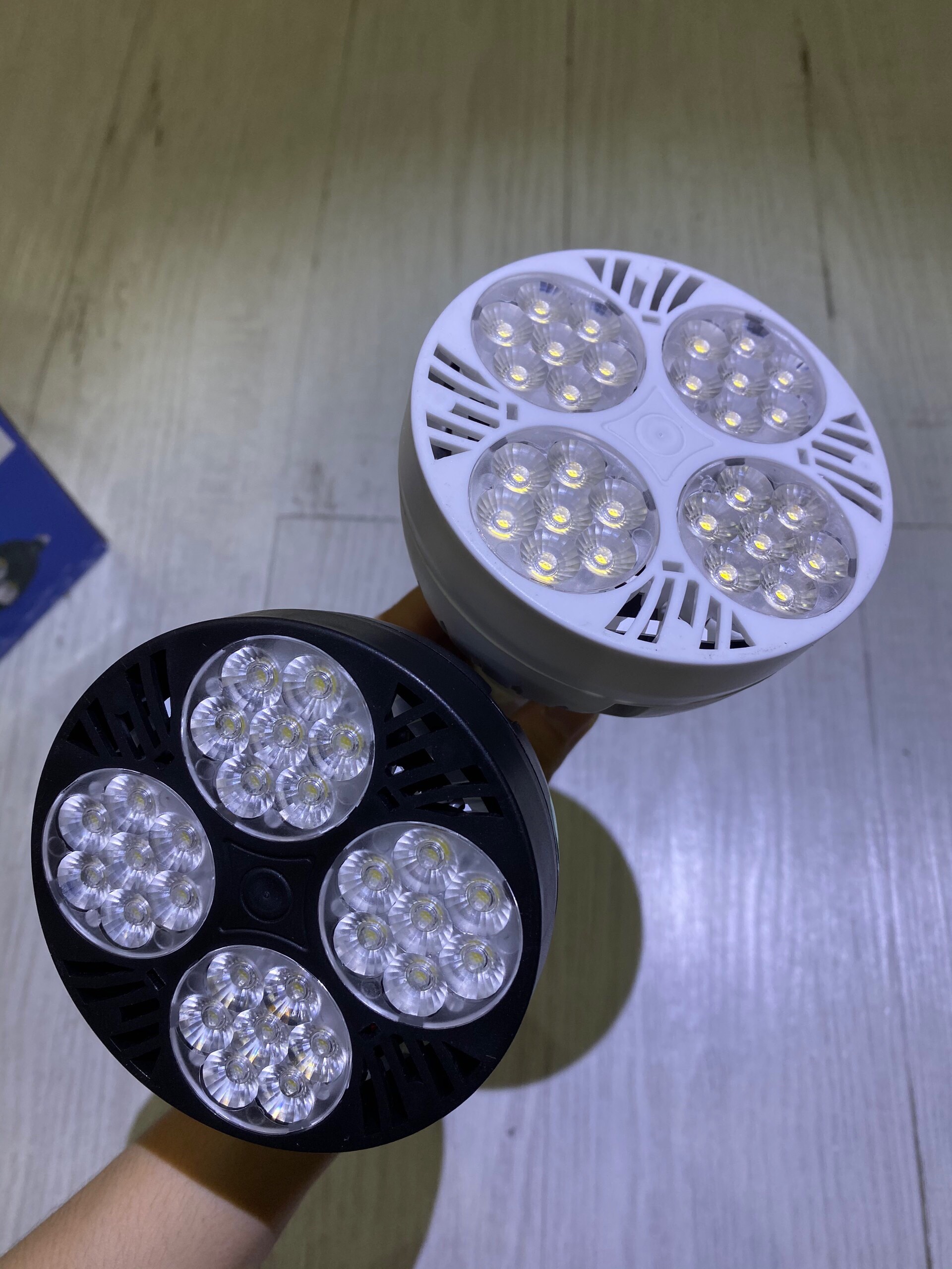 Đèn Rọi Thanh Ray Mắt Ếch 35w Vỏ Mới