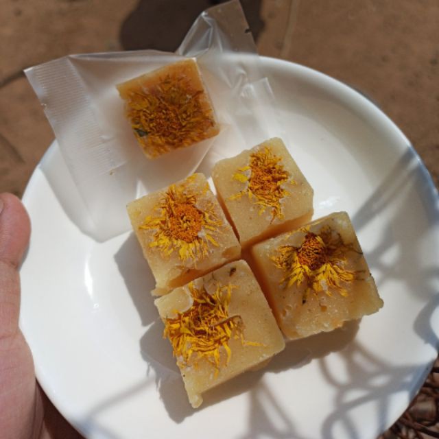 Trà Hoa Cúc Đường Phèn Mật Ong (10 viên)