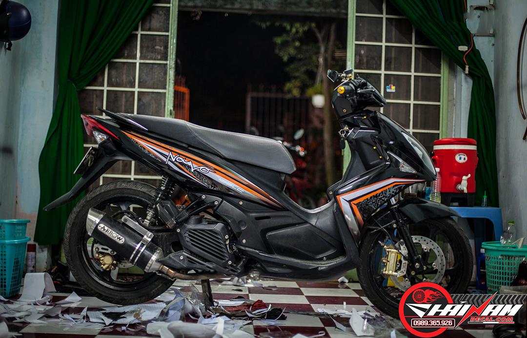 Tem Trùm Nouvo LX Cam Đen Trắng