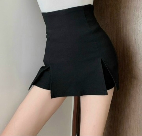 CHÂN VÁY KIỂU QUẦN  FORM 50KG TRỞ LẠI
