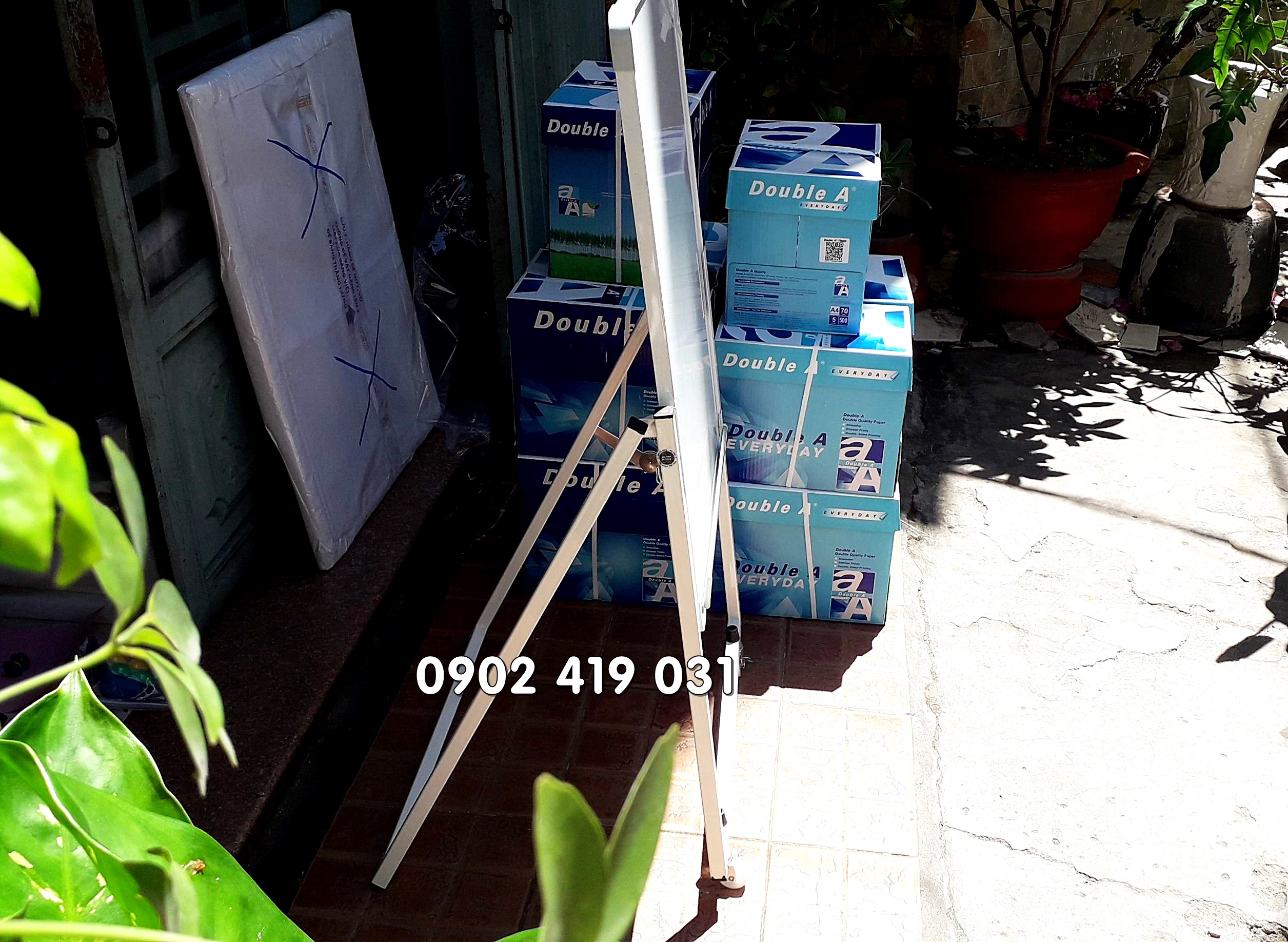 Bảng Flipchart Chân Gấp DQ Board 40 x 60cm