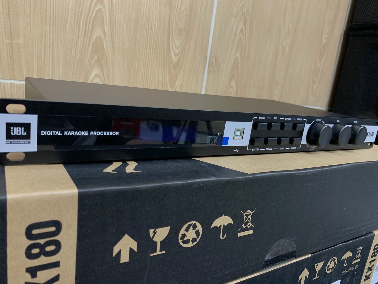 Vang số jbl kx180a - hàng chính hãng mẫu mới năm 2023- gia khang shop