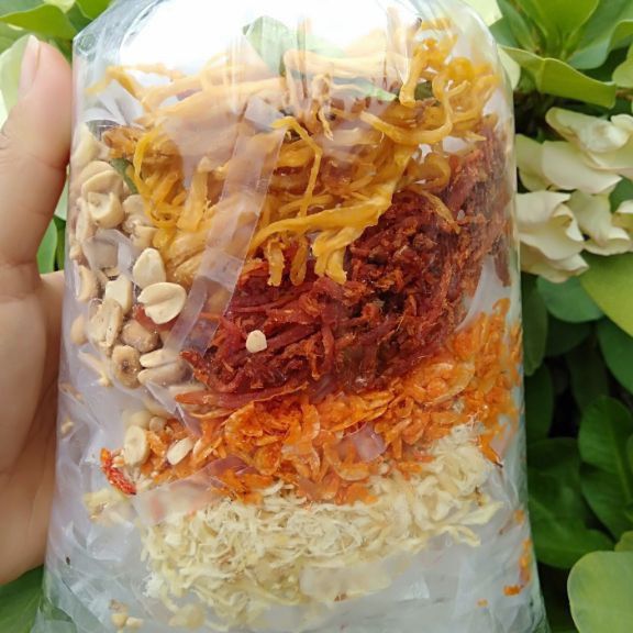 5 bịch bánh tráng trộn để riêng nước sốt