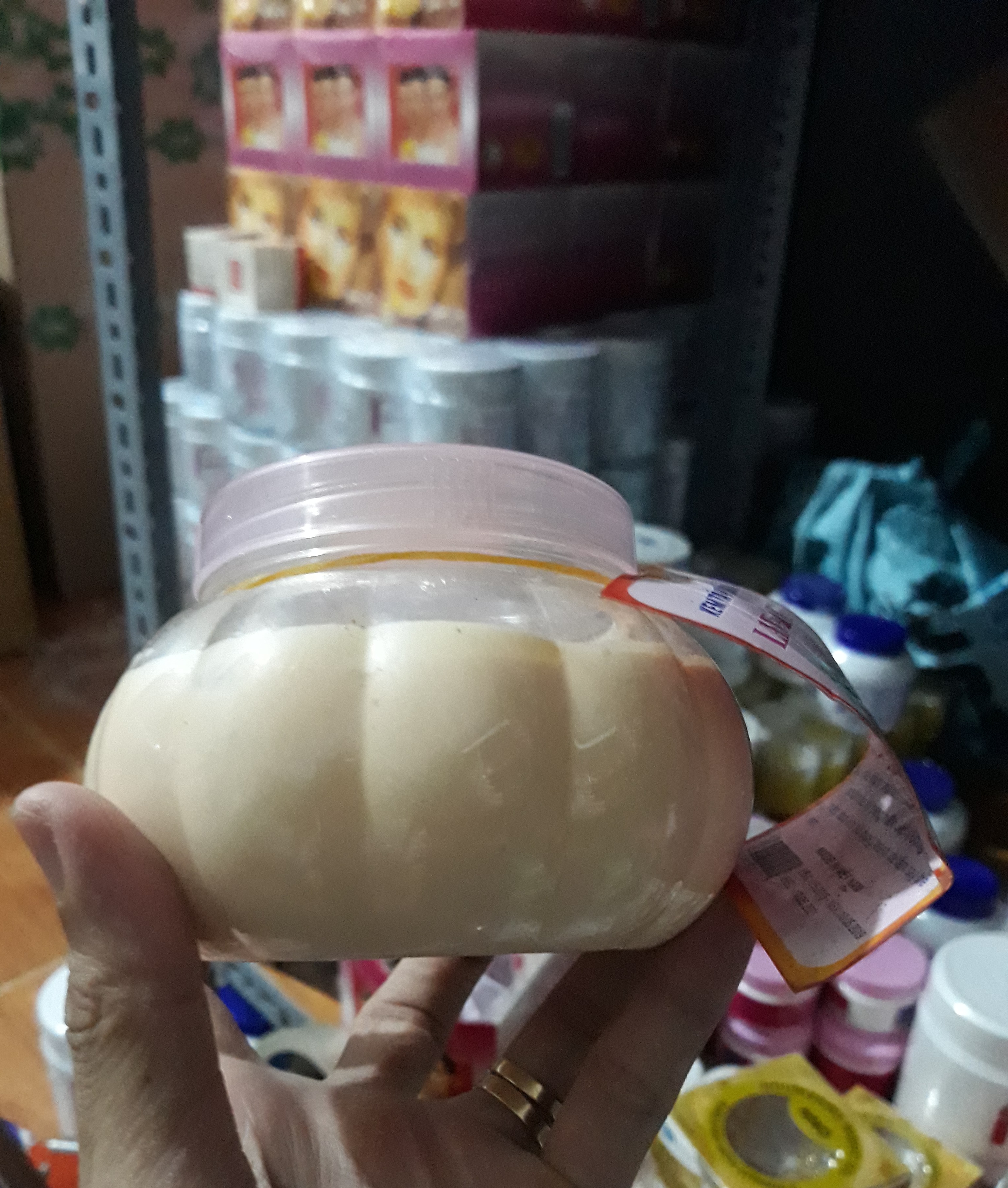 kem tẩy trắng da bí lan anh