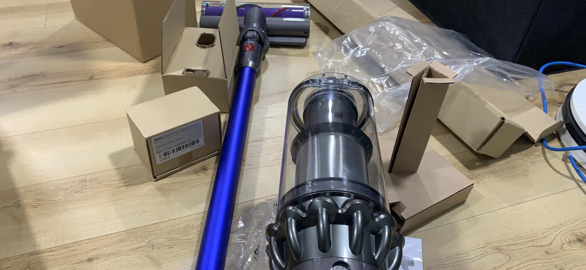 Dyson V10 Fluffy - Bản 01 đầu hút chính