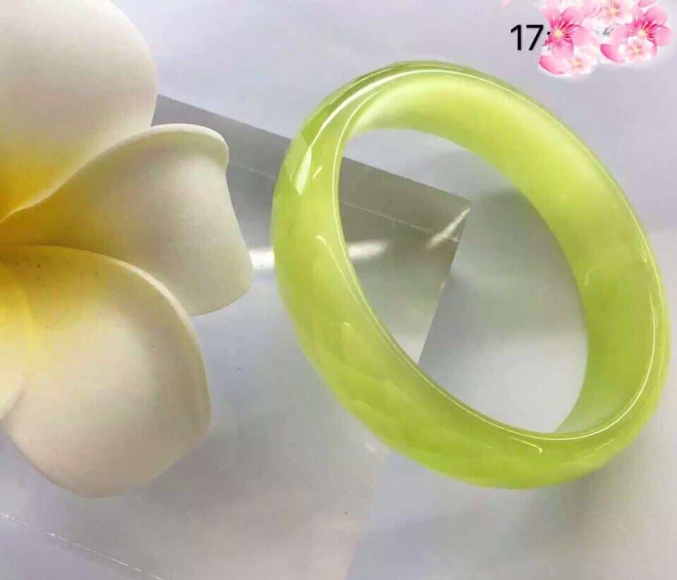 Vòng Tay Bản Liền Đá Mắt Mèo Giác Cạnh Màu Cốm