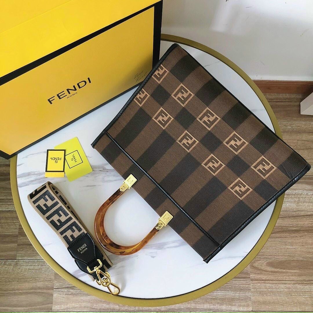 Túi xách nữ TOTE LOGO size 34 hàng không box