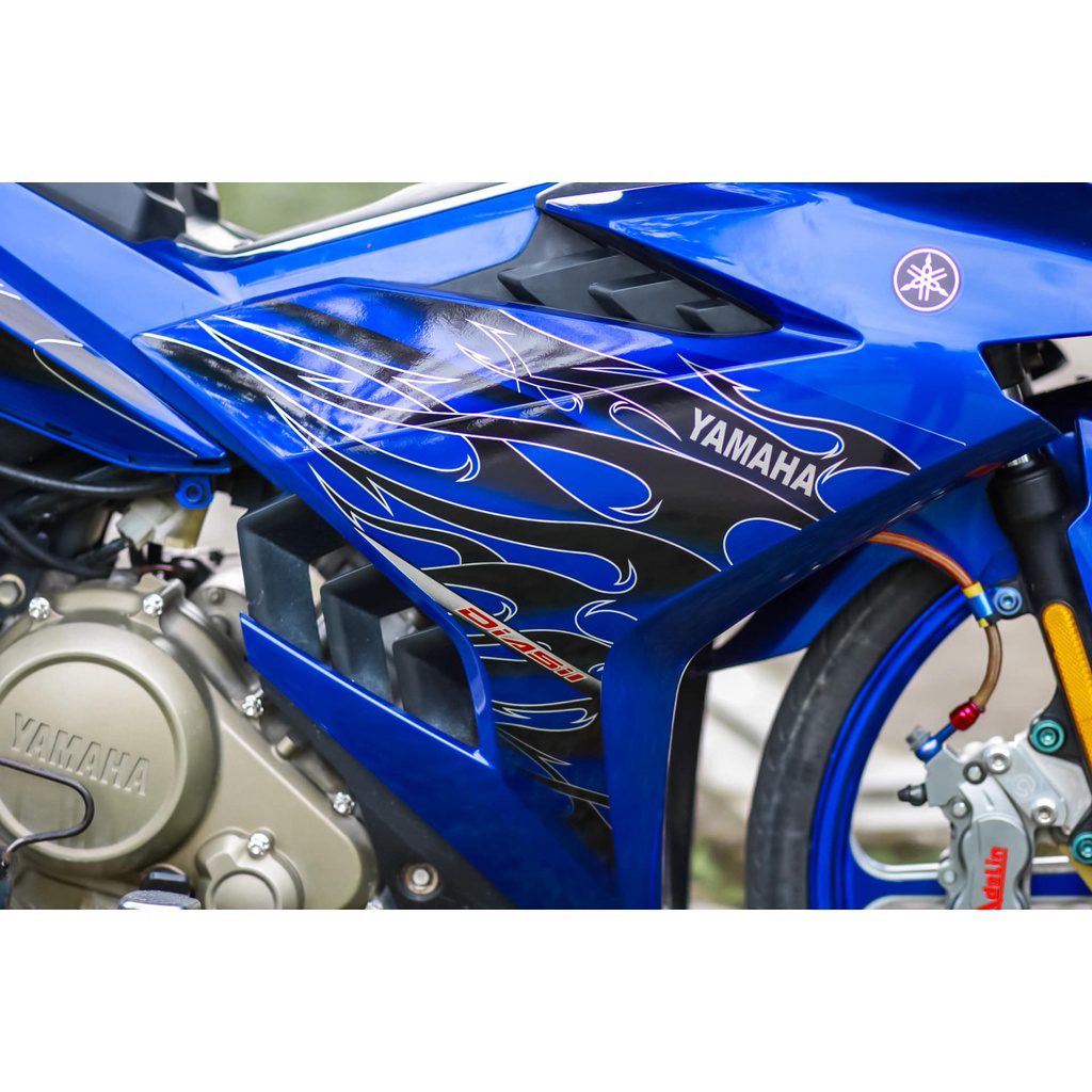 Tem Rời Dán Xe Exciter 150 Mẫu Lửa Xanh Đen Trắng