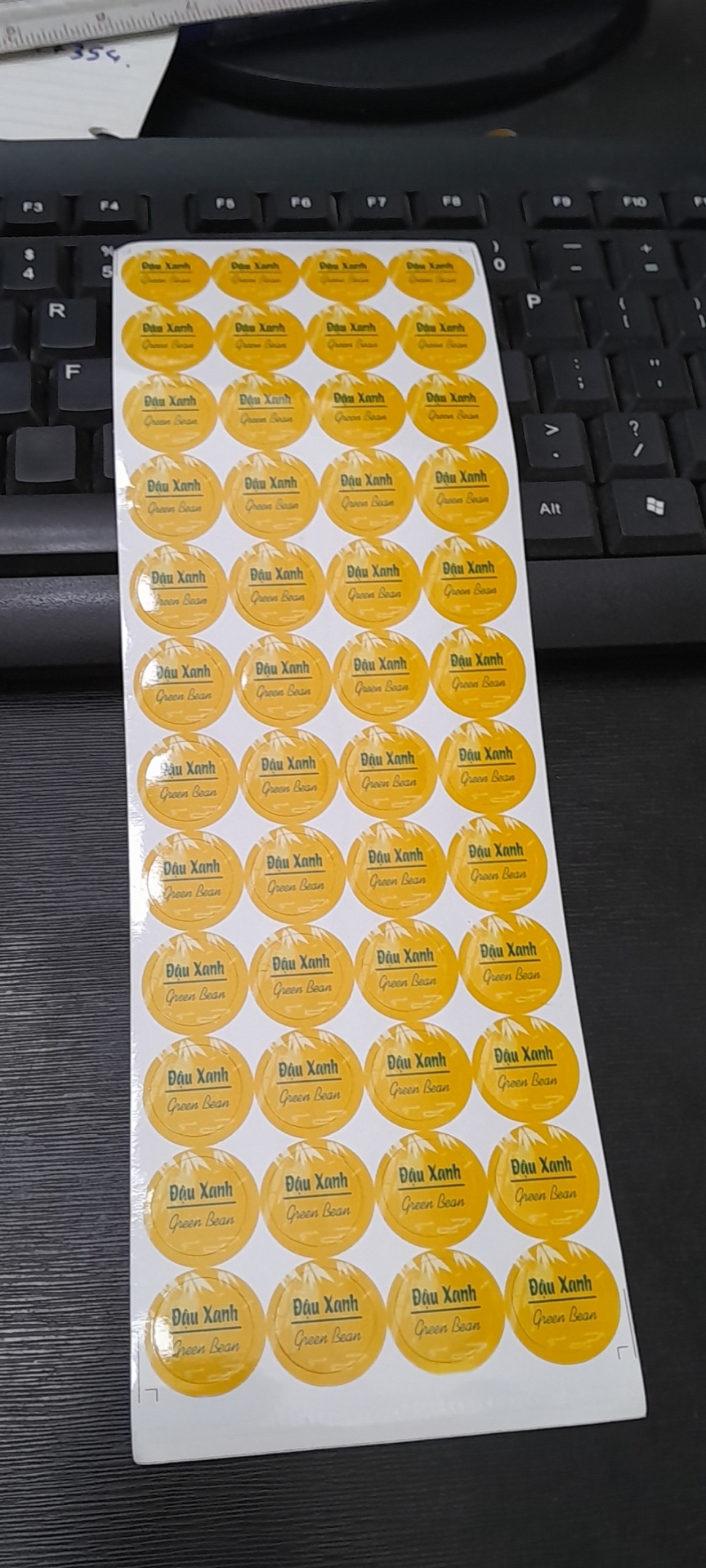 Tem dán nhân bánh Trung Thu (1 tờ 48 tem)