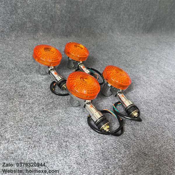 4 Đèn Xi Nhan Suzuki GN125