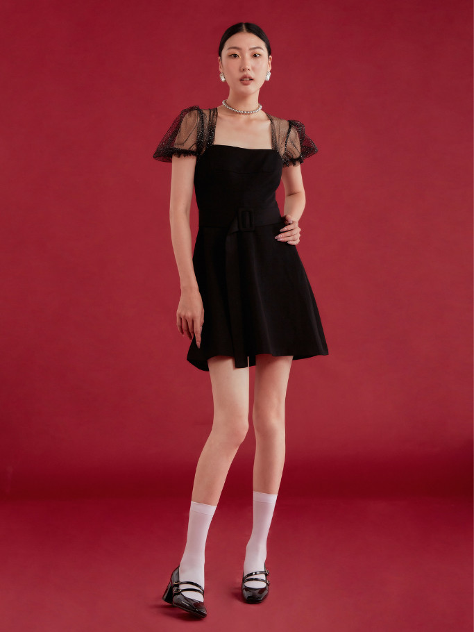 COCO SIN - Đầm Tay Sheer Đen Kèm Belt