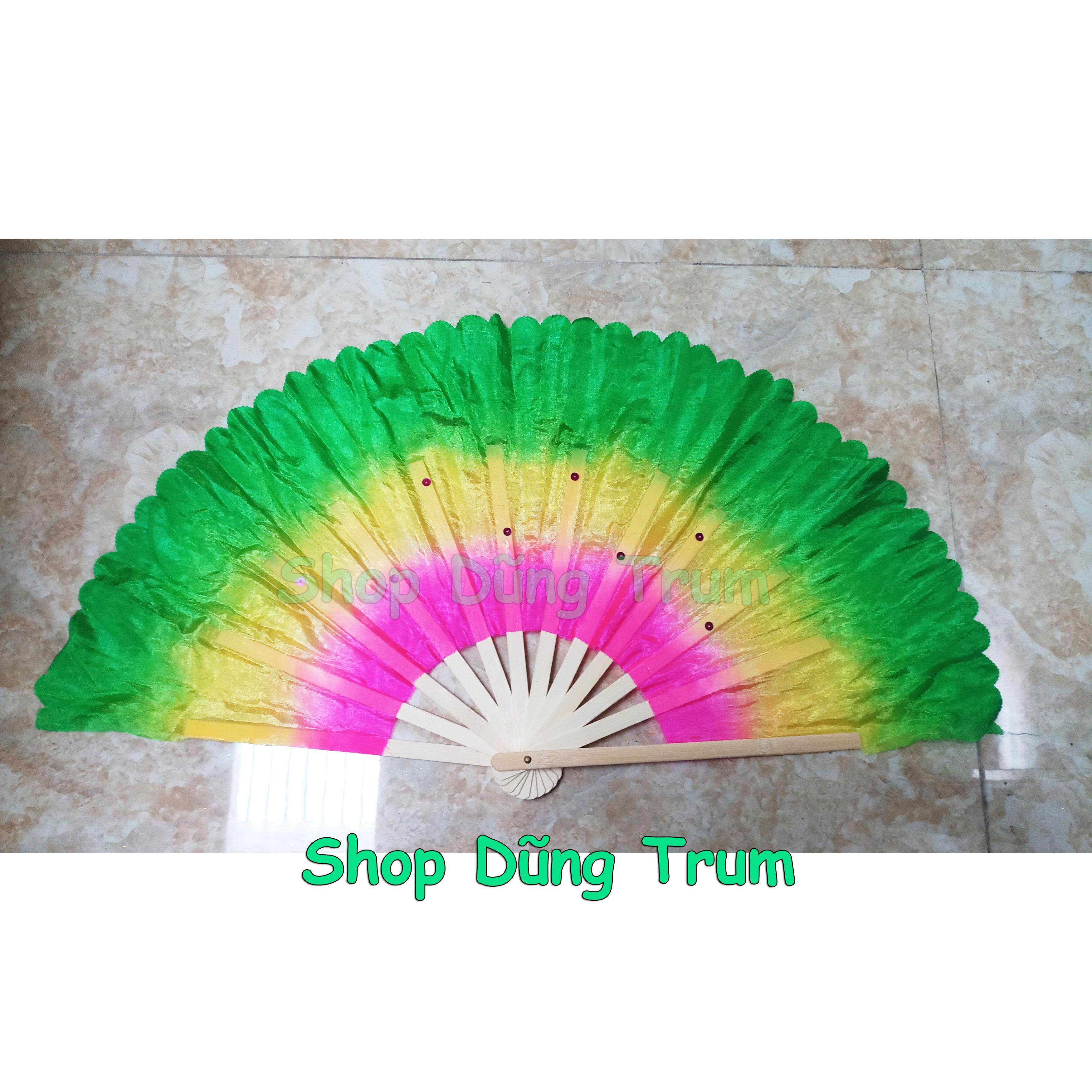 Quạt múa trẻ em 3 màu múa văn nghệ cực đẹp