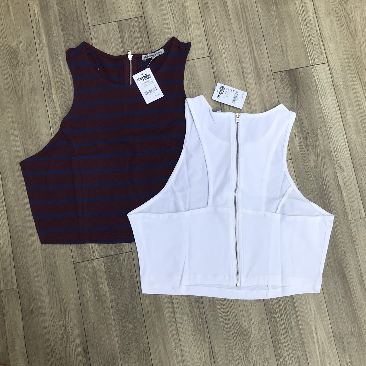 Áo crop top CharlotteRuss* vnxk dư xịn