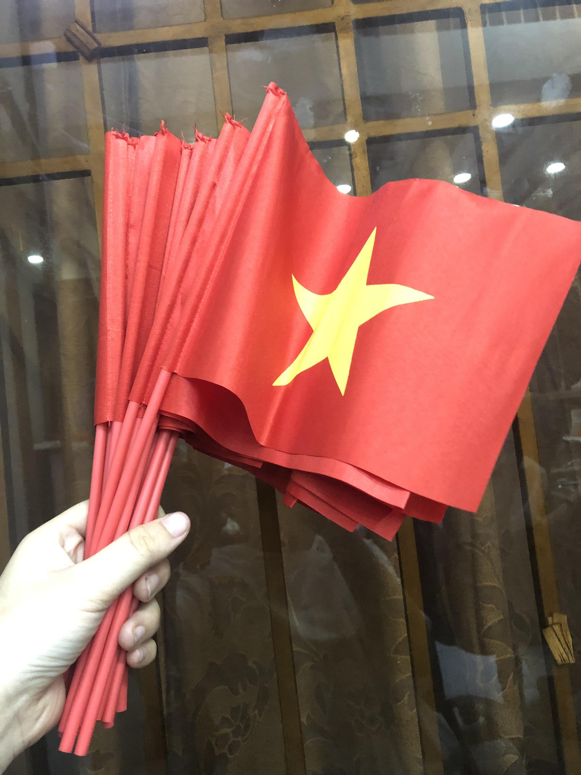 Cờ Cầm Tay Tổ Quốc (combo 10 cái)