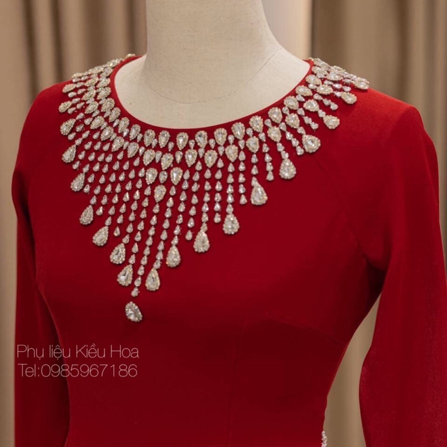 Đá pha lê hình giọt nước