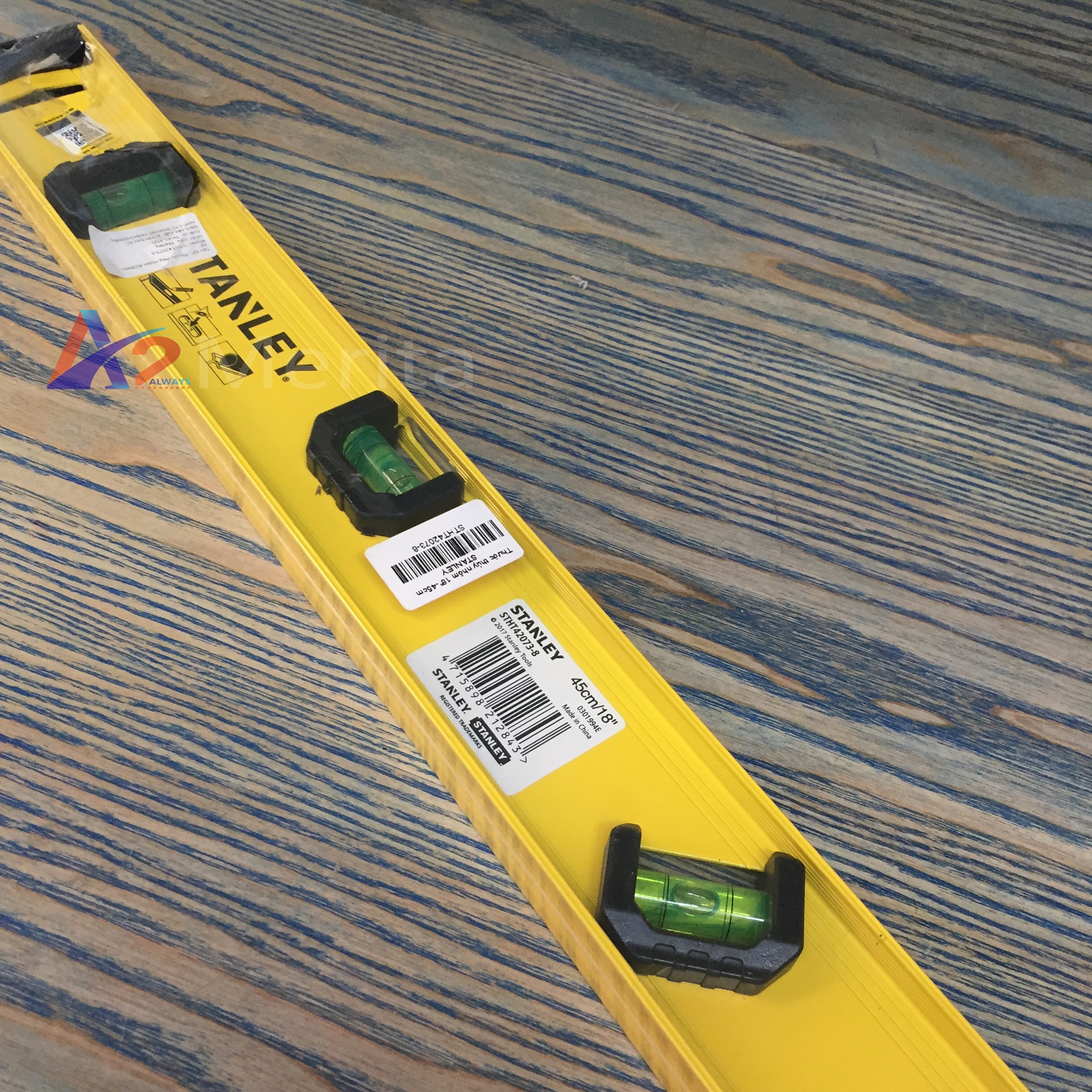 Thước thủy nhôm 18"/45cm Stanley STHT42073-8
