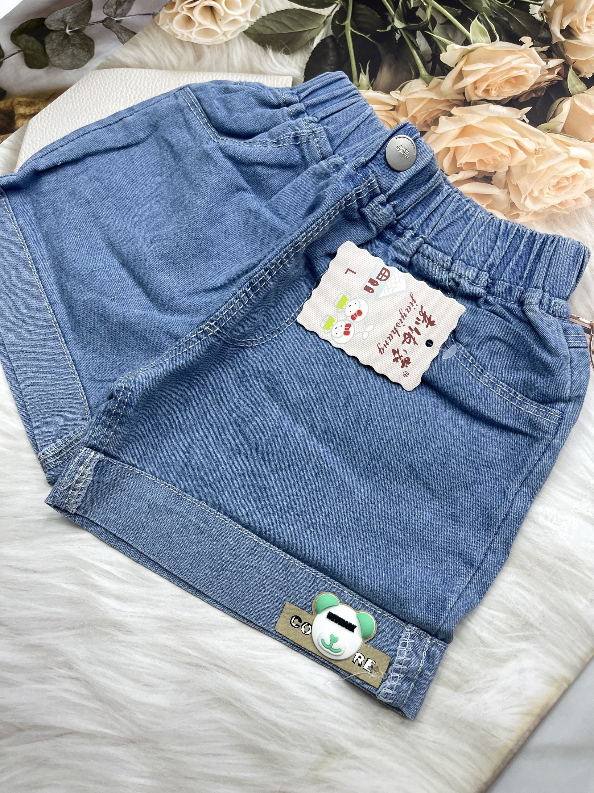 Quần Short Jean Dành Cho Bé Gái Họa Tiết Trái Tim Thêu Sịn Sò - Hàng Quảng Châu Cao Cấp Loại 1(QB14)