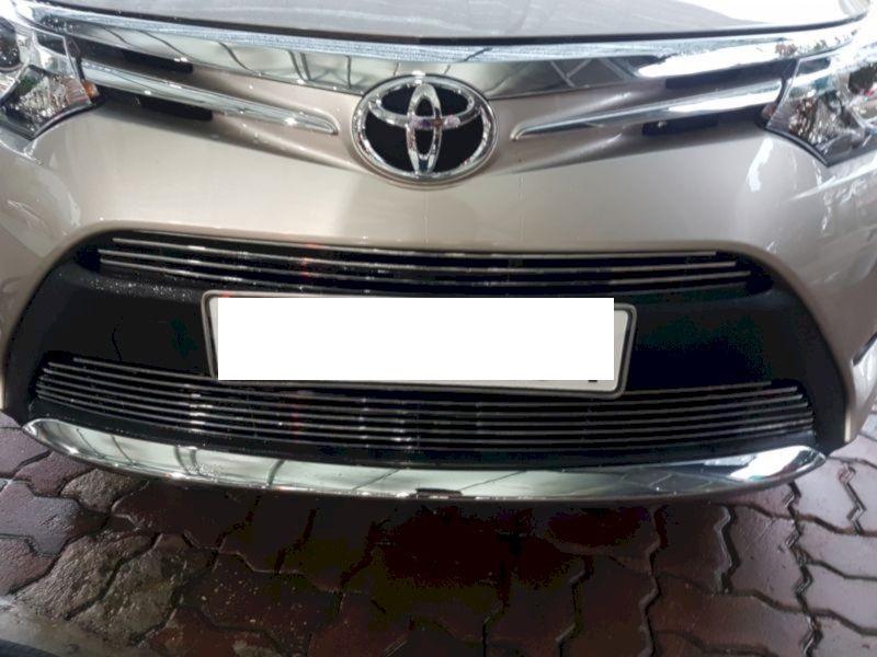 Ốp Mặt ca lăng Toyota Vios 2017 2018